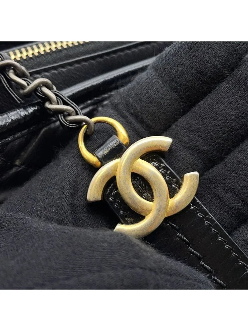Chanel Chain Shoulder Bag Gabriel de Small Hobo